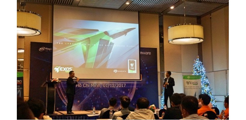 Techsignin - Nhất Tiến Chung cùng Seagate, QNAP, VMware giới thiệu giải pháp HCI